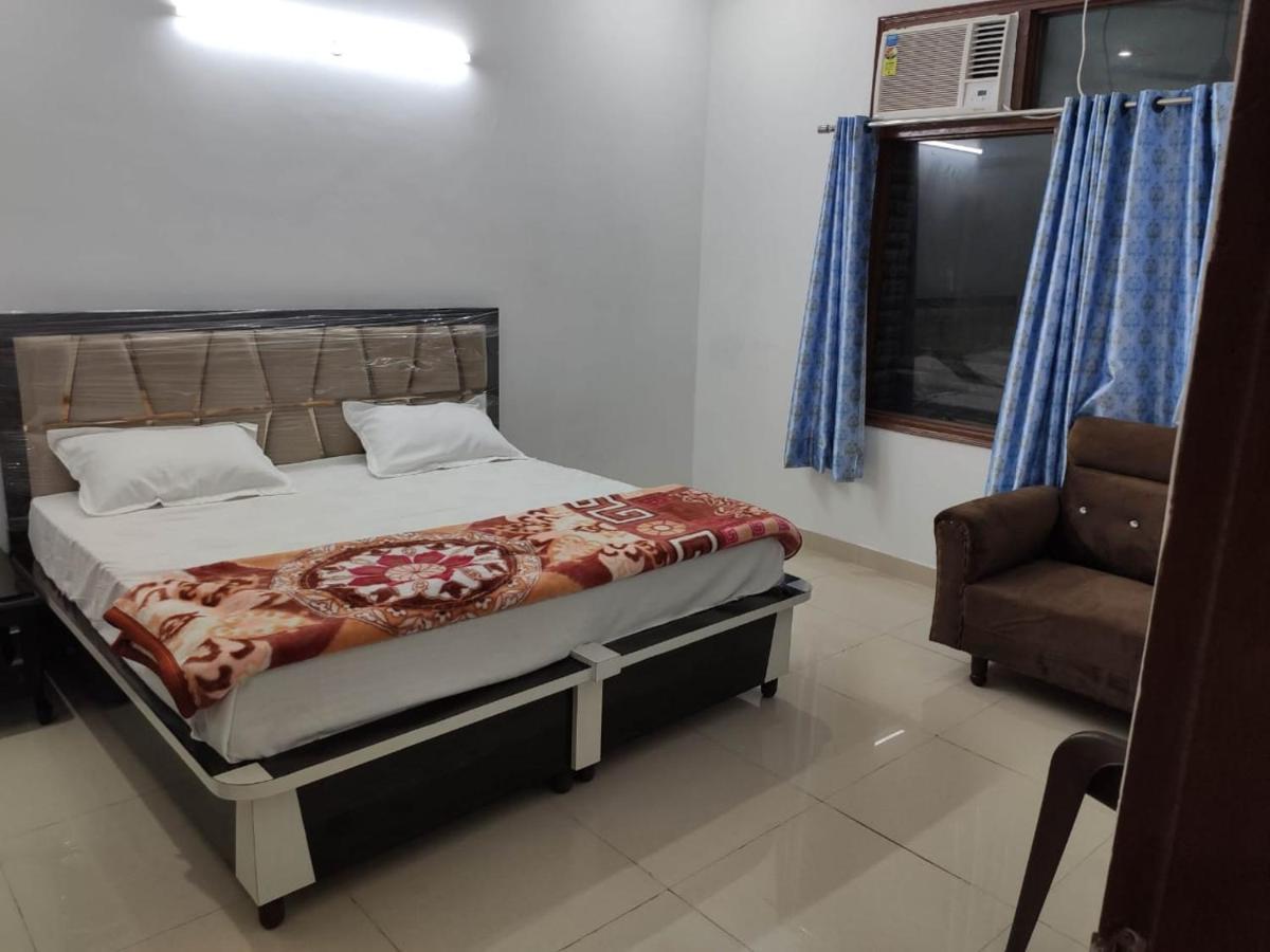 Roop Niwas Bed & Breakfast อัมริตสา ภายนอก รูปภาพ